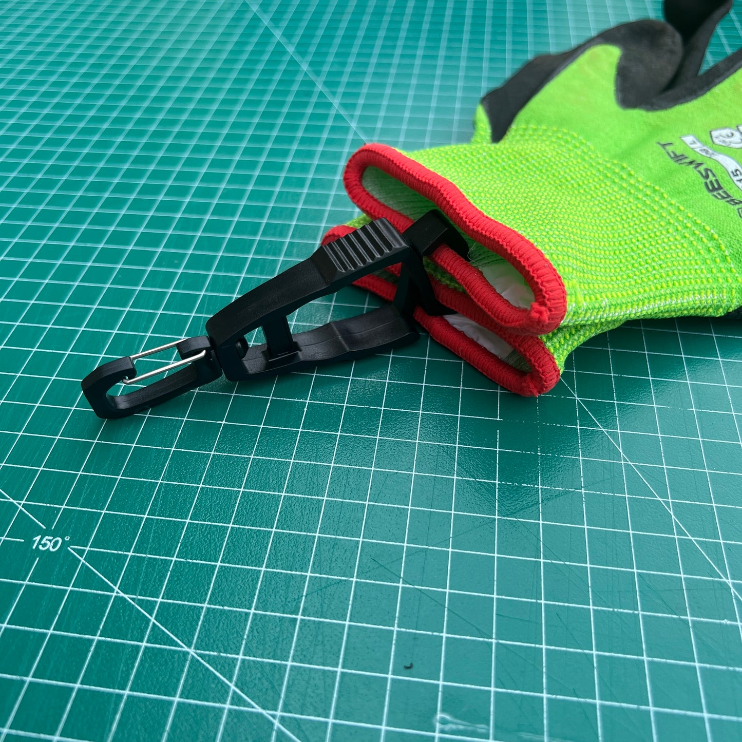 Glove Hanging Clip